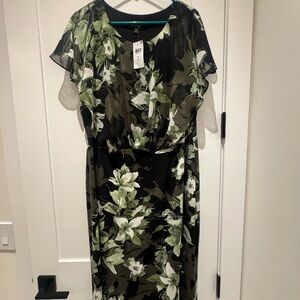 Connected Apparel Women's Floral Chiffon Bodice Dress In Size 18W NWT